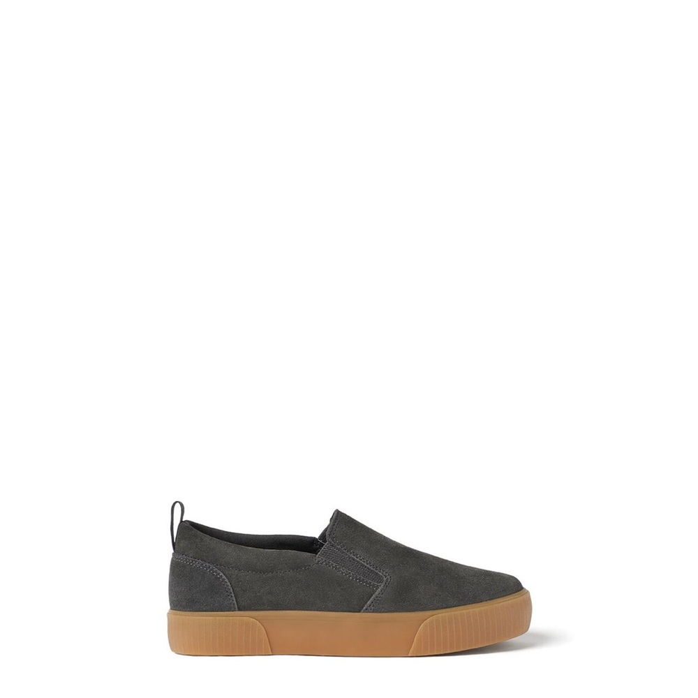 🍁🍁BNWOT Zara boys slip on leather sneakers.